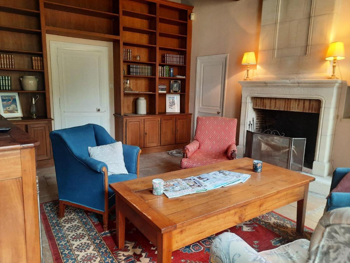 Maison Zola Bed & Breakfast Saint-Amand-Mont-Rond Екстериор снимка
