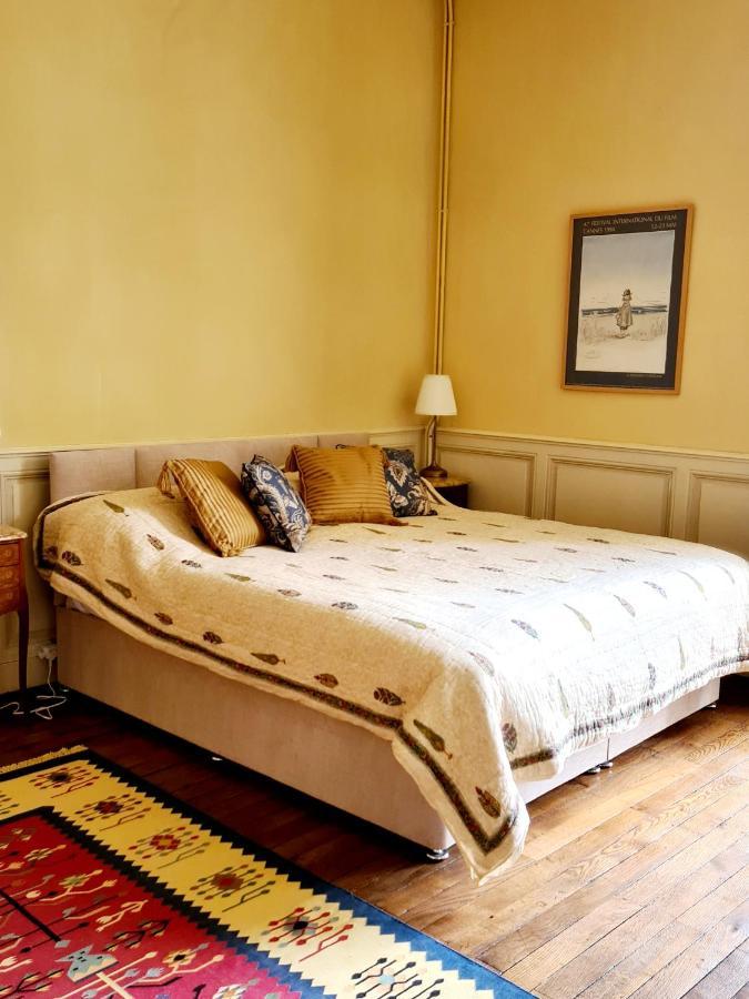 Maison Zola Bed & Breakfast Saint-Amand-Mont-Rond Екстериор снимка