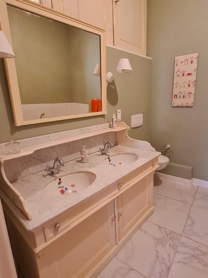 Maison Zola Bed & Breakfast Saint-Amand-Mont-Rond Екстериор снимка