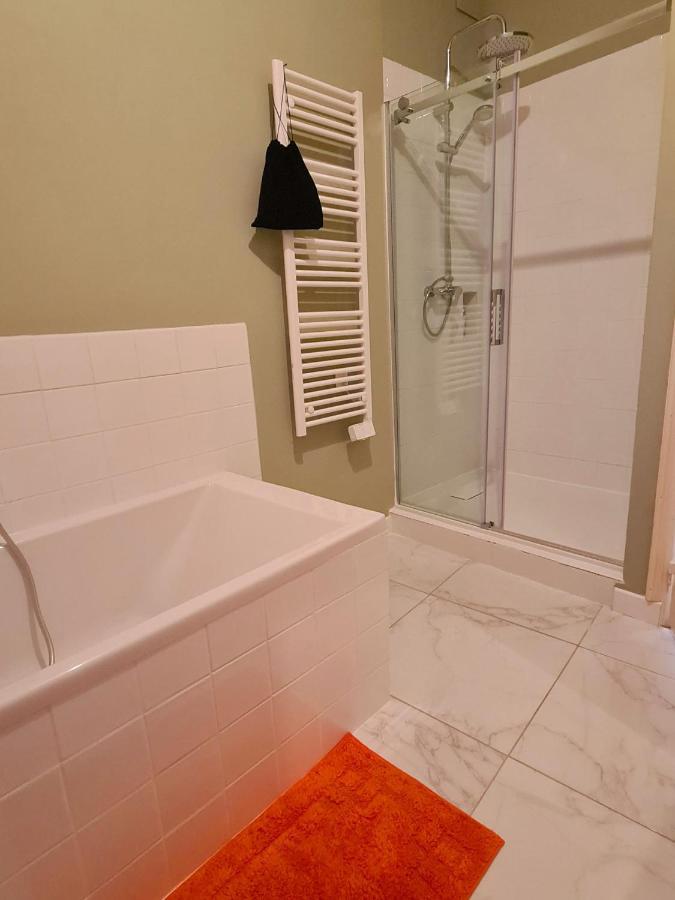 Maison Zola Bed & Breakfast Saint-Amand-Mont-Rond Екстериор снимка